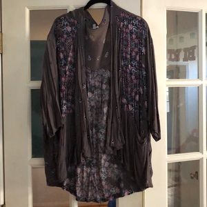 Mauve floral kimono